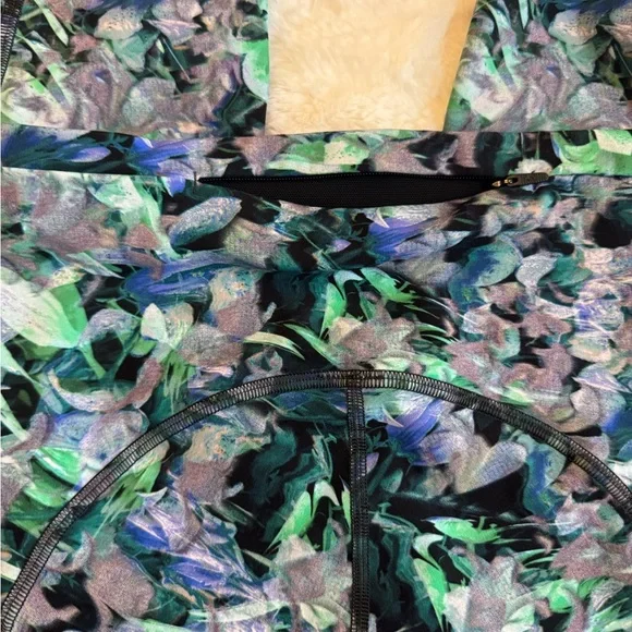 Lululemon Swift Speed High Rise
Tight 25” - Picture 10 of 13